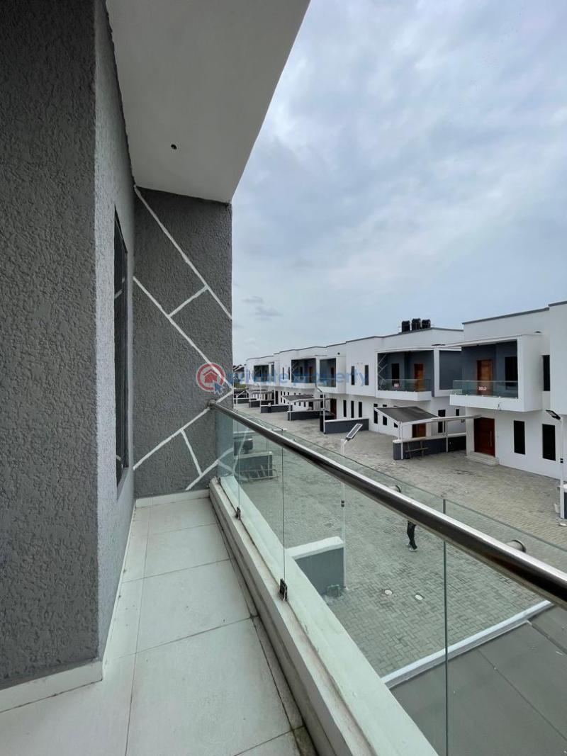 4 bedroom Semi detached Duplex For Sale Victoria Garden City Lekki Lagos - 4