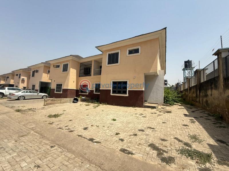 4 bedroom Semi detached Duplex For Sale Durumi Abuja Phase 2  - 1