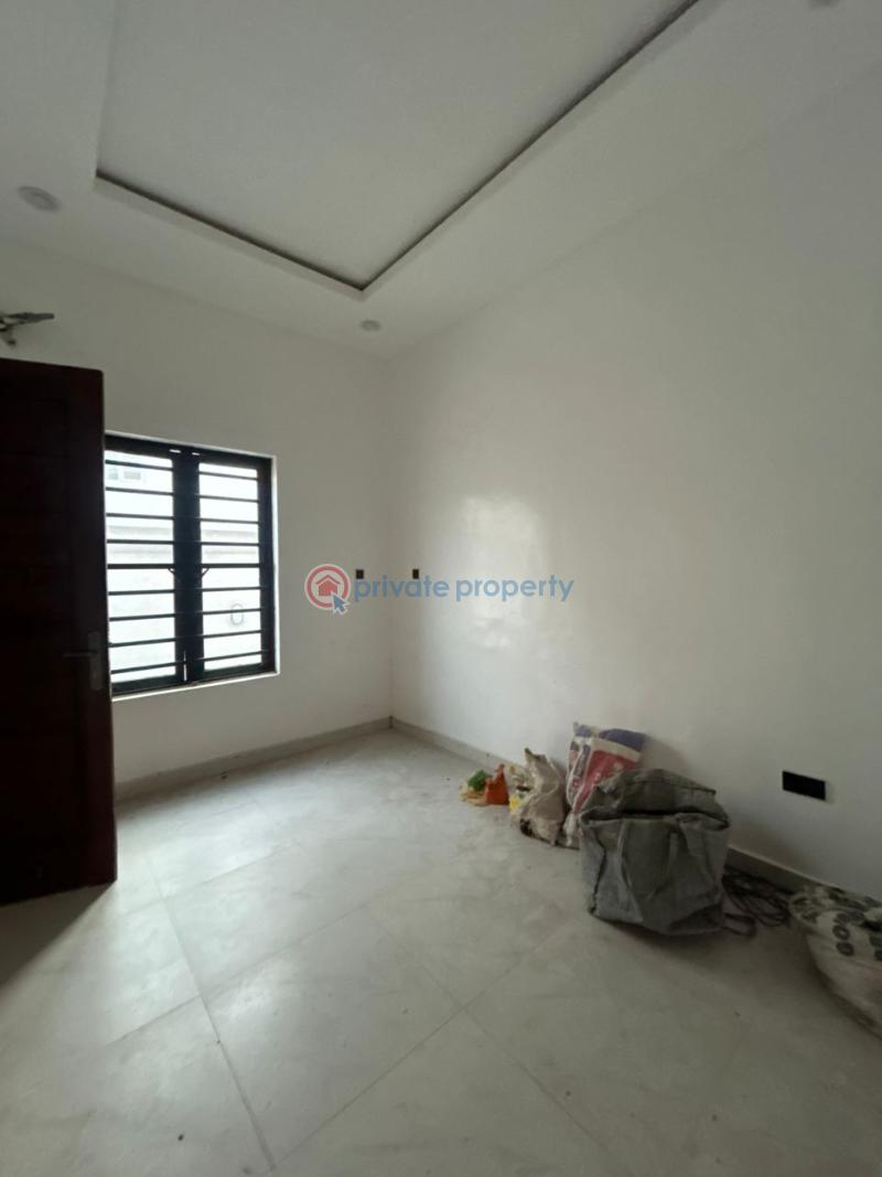 4 bedroom Semi detached Duplex For Sale Ologolo Lekki Lagos - 3