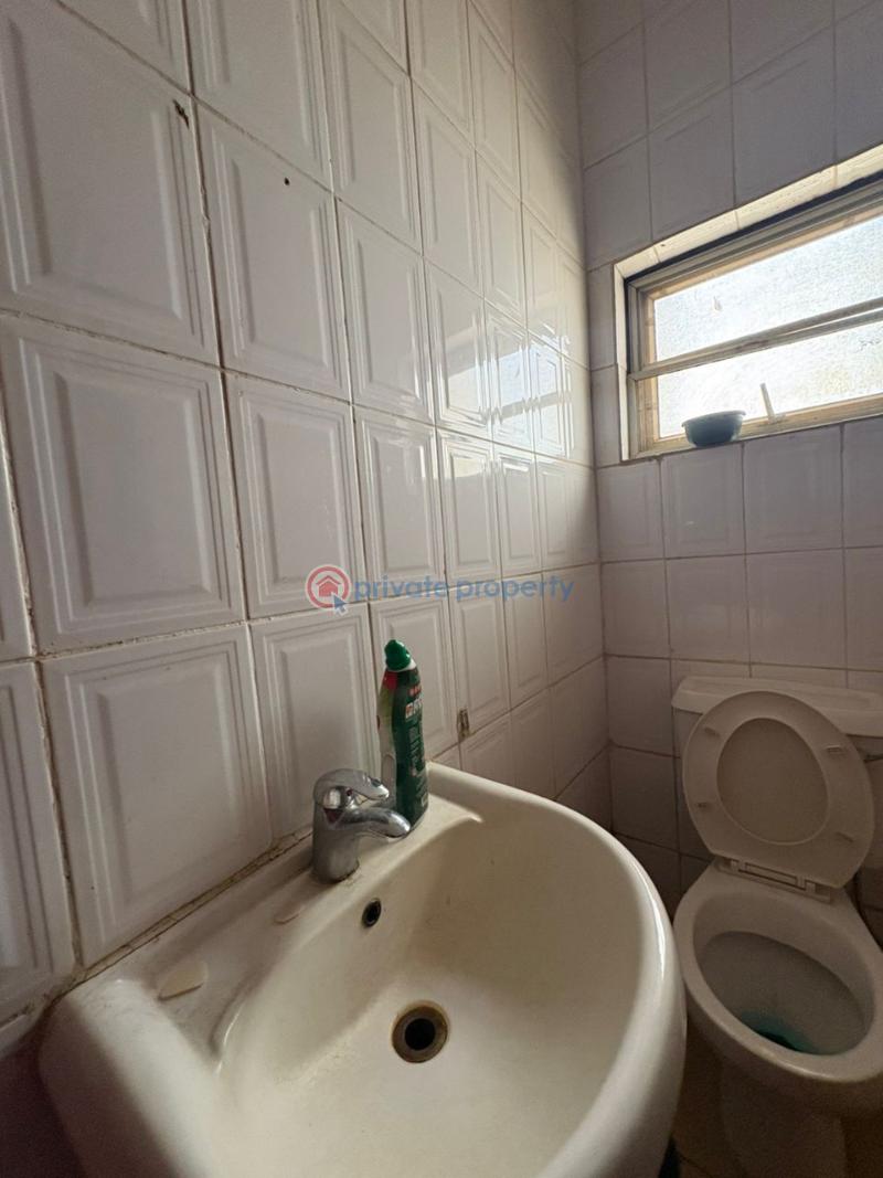 4 bedroom Semi detached Duplex For Sale Wuye Abuja Phase 2  - 2