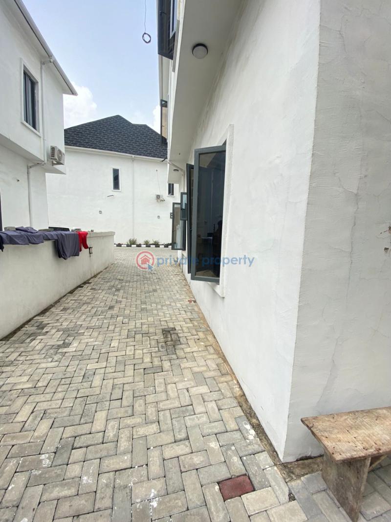 4 bedroom Semi detached Duplex For Rent Vgc Harris Drive Lekki Lagos Victoria Garden City Lekki Lagos - 2