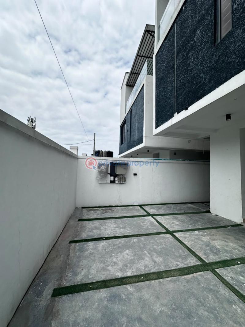 4 bedroom Semi detached Duplex For Rent Spg Ologolo Lekki Lagos. Ologolo Lekki Lagos - 5
