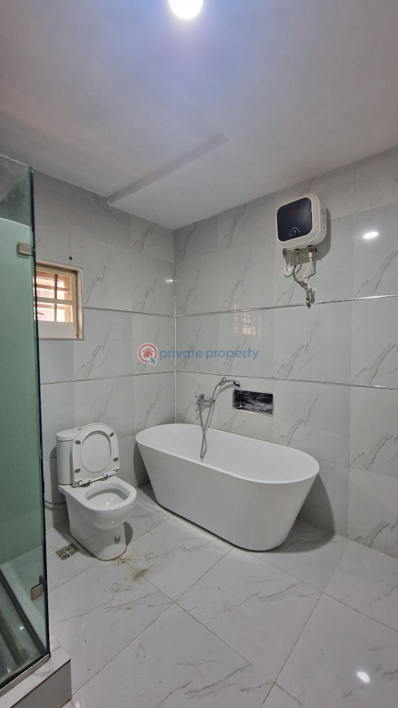 House For Sale Located Within Emmanuel Estate, Ile Titun Area, Jericho/idi Ishin Extension, Ibadan. Ibadan Oyo - 13