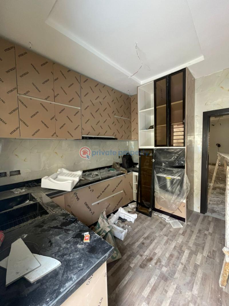 4 bedroom Semi detached Duplex For Sale Magodo GRA Phase 1 Ojodu Lagos - 8