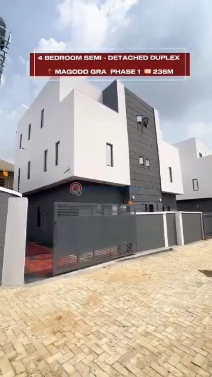 4 bedroom Detached Duplex For Sale Magodo Gra Phase 1 Kosofe/Ikosi Lagos - 0