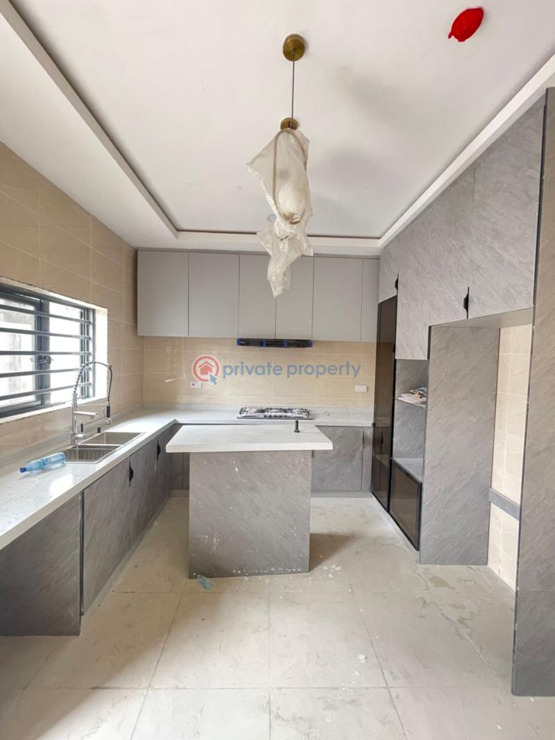 4 bedroom Semi detached Duplex For Sale Surulere Lagos - 12