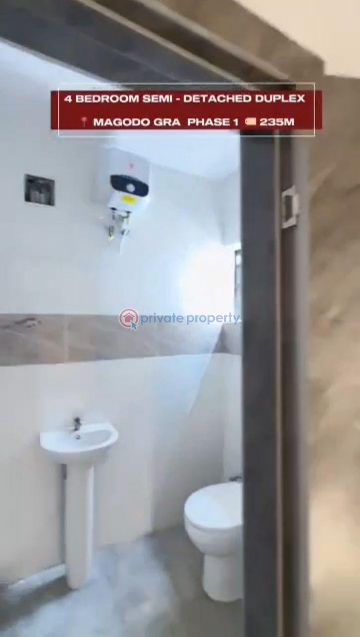 4 bedroom Detached Duplex For Sale Magodo Gra Phase 1 Kosofe/Ikosi Lagos - 6