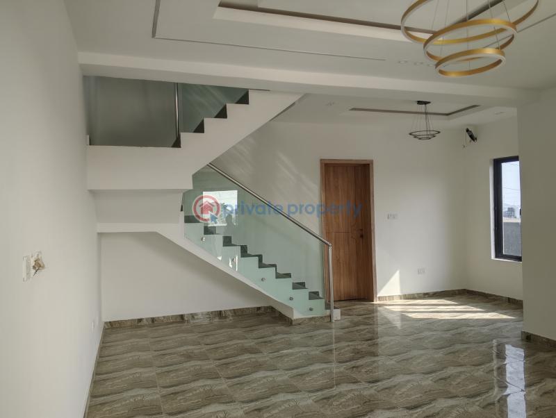 4 bedroom Semi detached Duplex For Sale Ramat Estate Ogudu GRA Lagos - 3