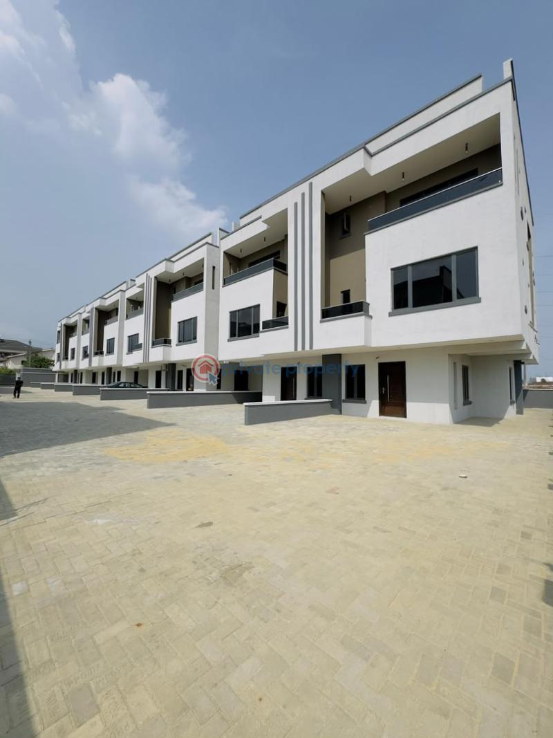 4 bedroom Semi detached Duplex For Sale . Ogudu GRA Lagos - 1