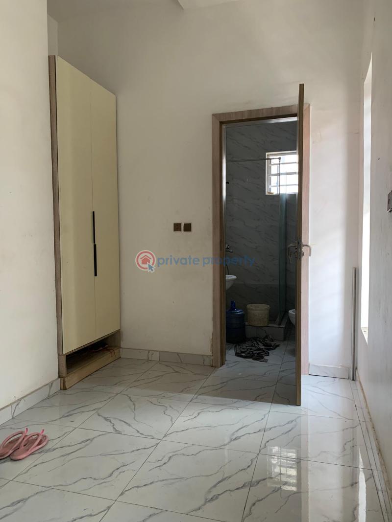 4 bedroom semi detached for both commercial or residential in chevron lekki - 3 4 bedroom Semi detached Duplex For Rent Chevron Lekki Chevron Drive Lekki Lagos - 3