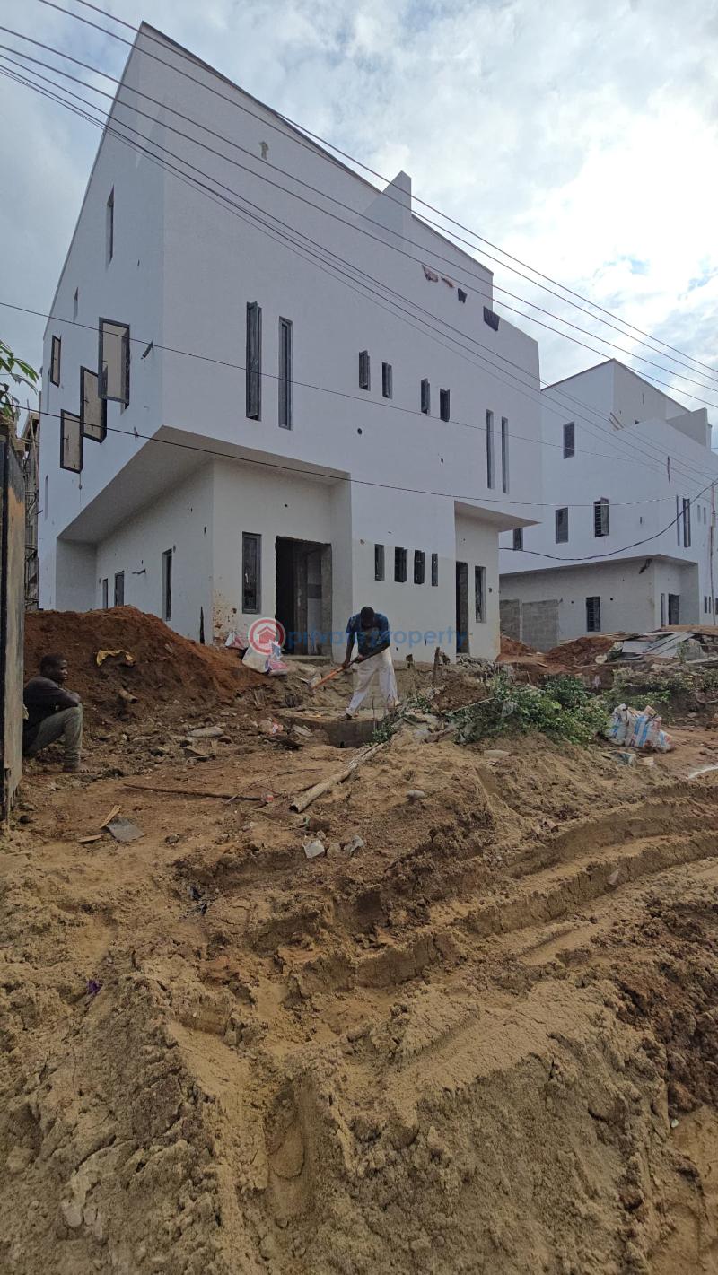 4 bedroom Detached Duplex For Sale Ajao Estate Anthony Village Maryland Lagos