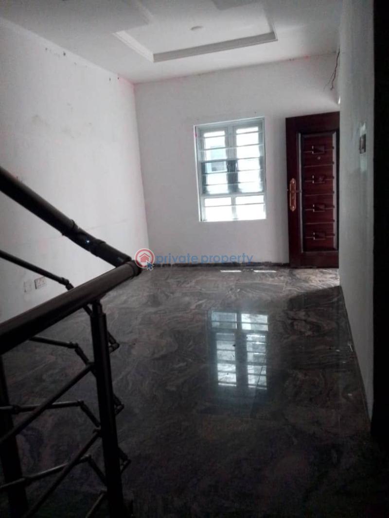 Semi detached Duplex For Rent Off Admiralty Way Lekki Phase 1 Lagos - 2
