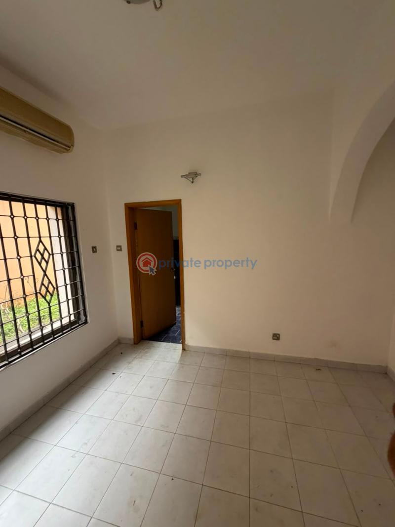 4 bedroom House For Rent Lekki Phase 1 Lagos - 10