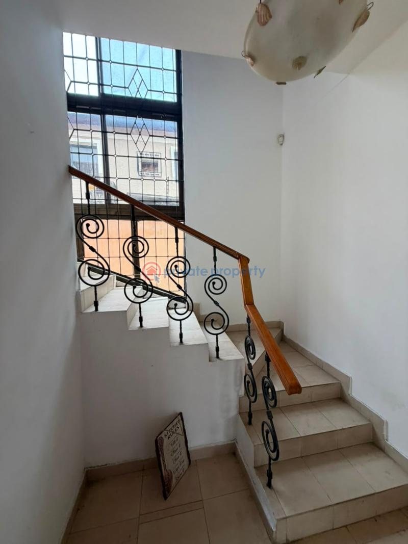 4 bedroom House For Rent Lekki Phase 1 Lagos - 8