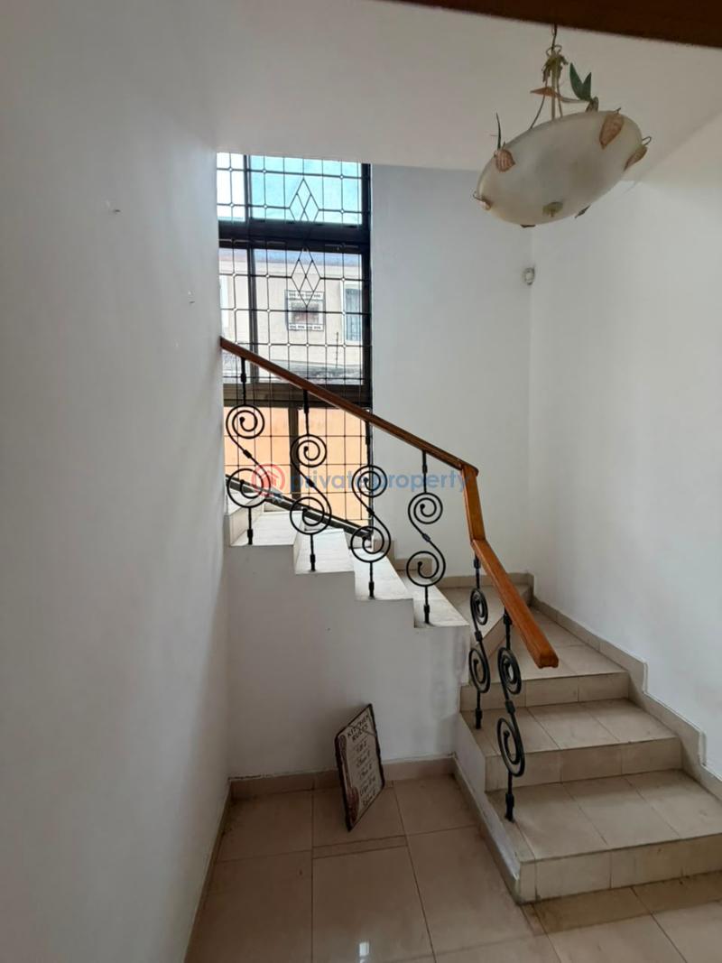 4 bedroom House For Rent Lekki Phase 1 Lagos - 5