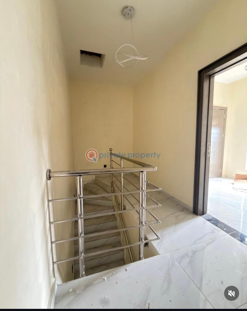 4 bedroom Detached Duplex For Sale Surulere Lagos - 7