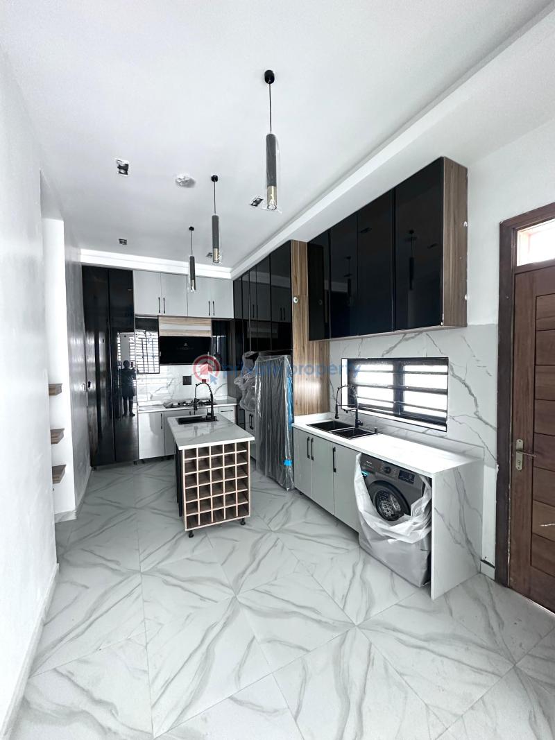 4 bedroom Semi detached Duplex For Sale Orchid Road By Chevron Tollgate Lekki Chevron Drive Lekki Lagos - 2
