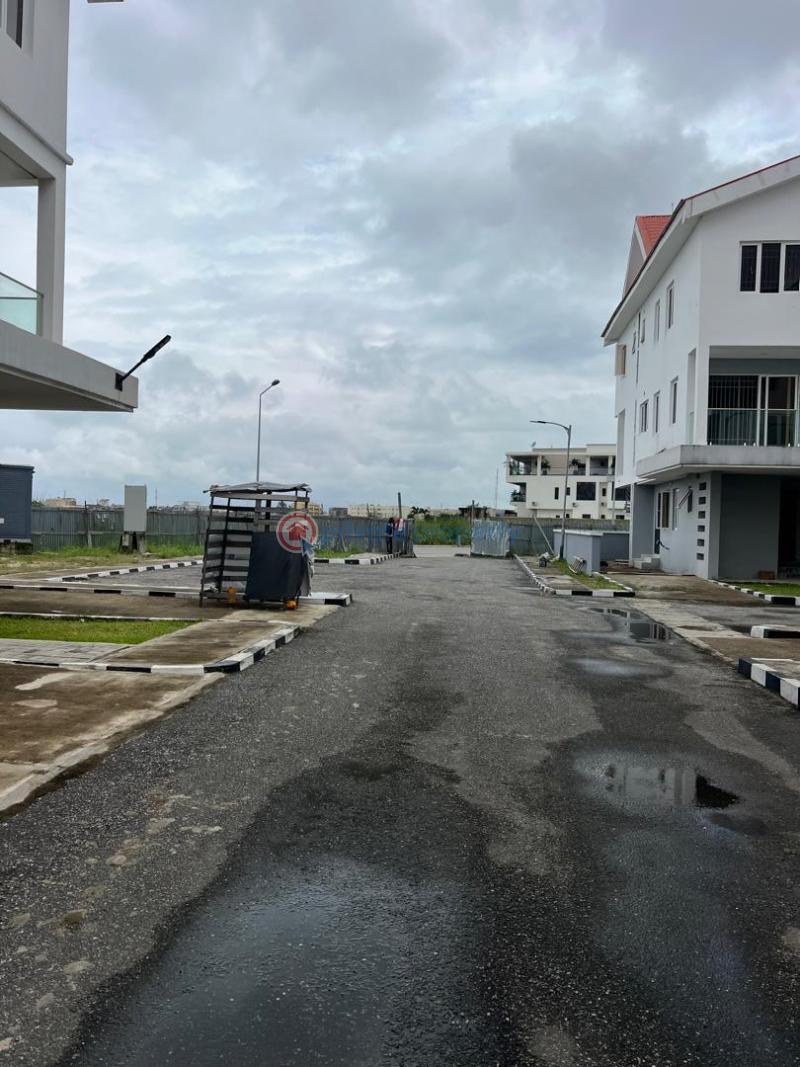 4 bedroom Semi detached Duplex For Rent Chevron Drive Lekki Lagos - 2
