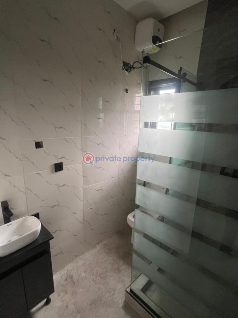 4 bedroom Semi detached Duplex For Sale Magodo Gra Phrase 1 Magodo GRA Phase 1 Ojodu Lagos - 3