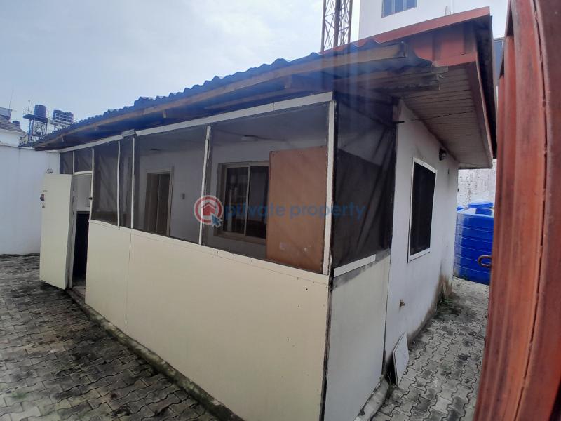 4 bedroom Semi detached Duplex For Rent Off Bisola Durosinmi Etti Lekki Phase 1 Lagos - 5