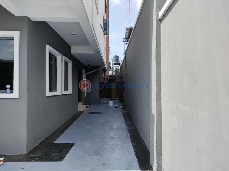 4 bedroom semi-detached house with bq - 3 4 bedroom Duplex For Sale Mende Maryland Lagos - 3
