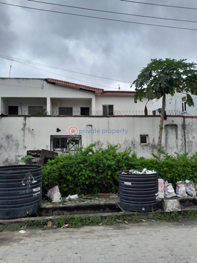 4 bedroom Semi detached Duplex For Rent Off Bisola Durosinmi Etti Lekki Phase 1 Lagos - 1