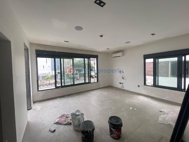 4 bedroom Semi detached Duplex For Rent Banana Island Road Ikoyi Lagos - 5
