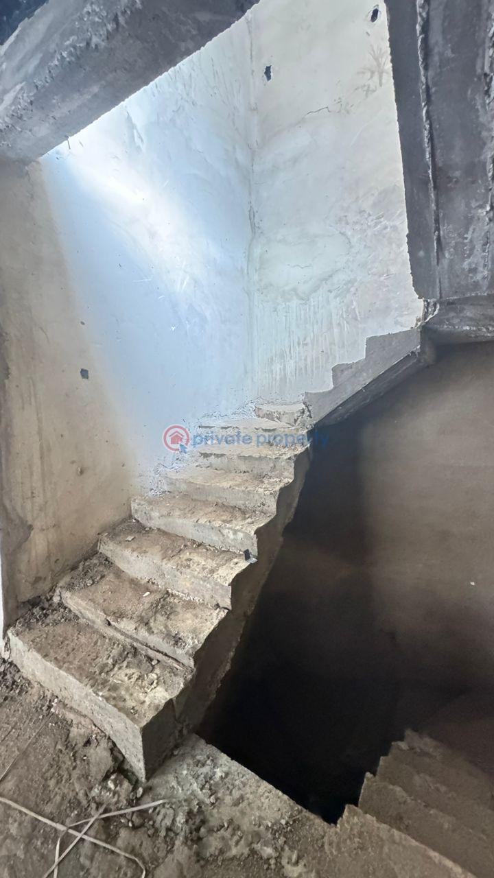 4 bedroom Semi detached Duplex For Sale Guzape Abuja Phase 1  - 7