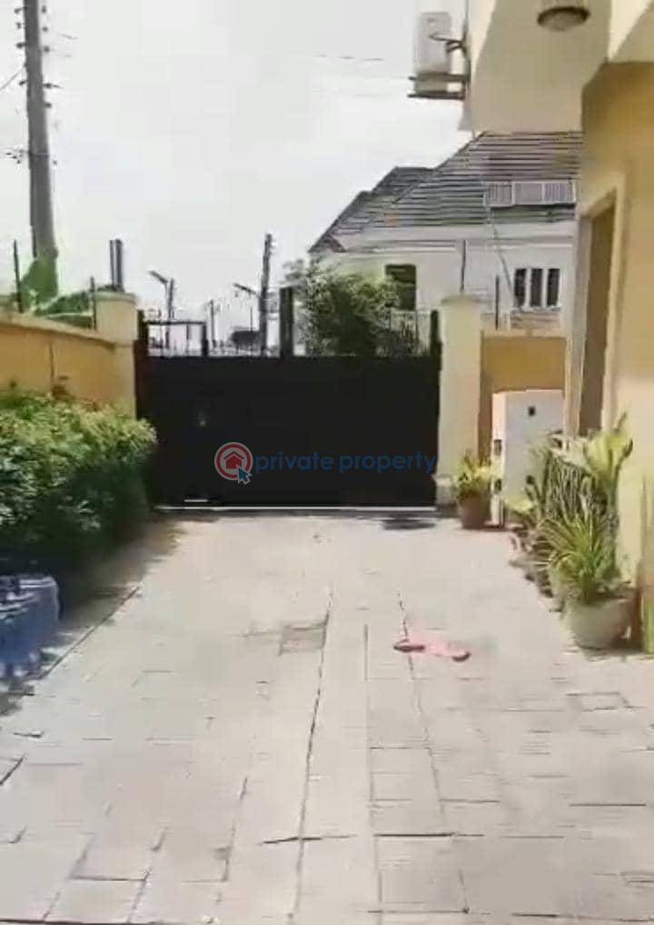 4 bedroom Semi detached Duplex For Sale Chevy View Estate, Chevron Drive Lekki Lagos - 2