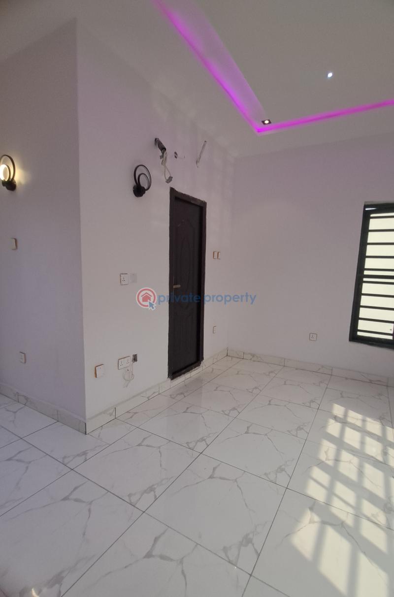 4 bedroom Semi detached Duplex For Sale Opebi Ikeja Lagos - 9