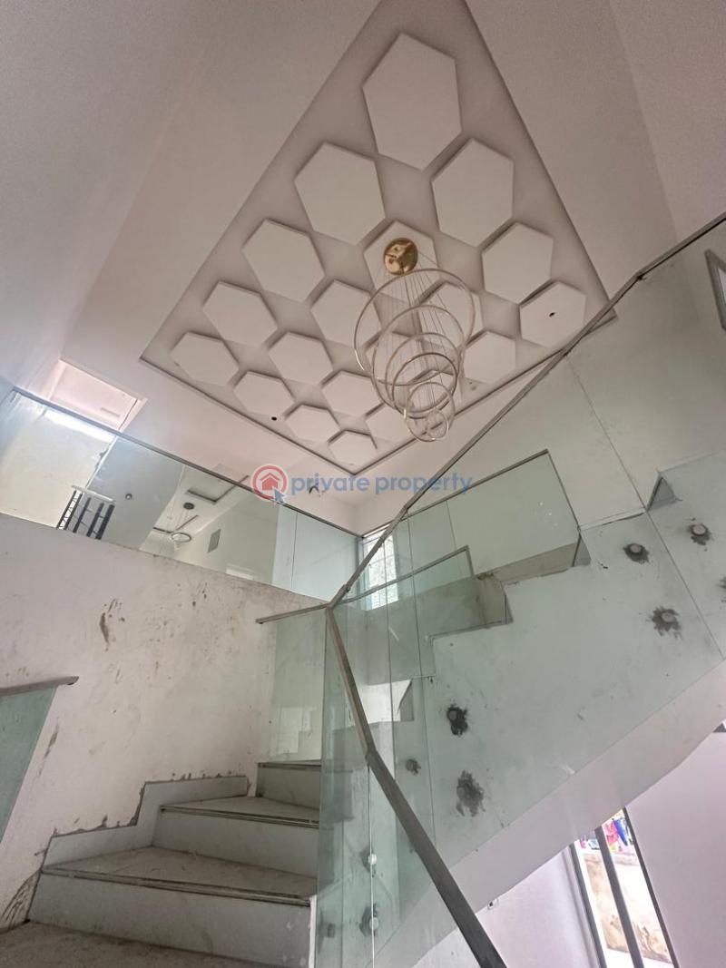4 bedroom Semi detached Duplex For Sale Lakeview Estate Lekki Phase 2 Lagos - 4