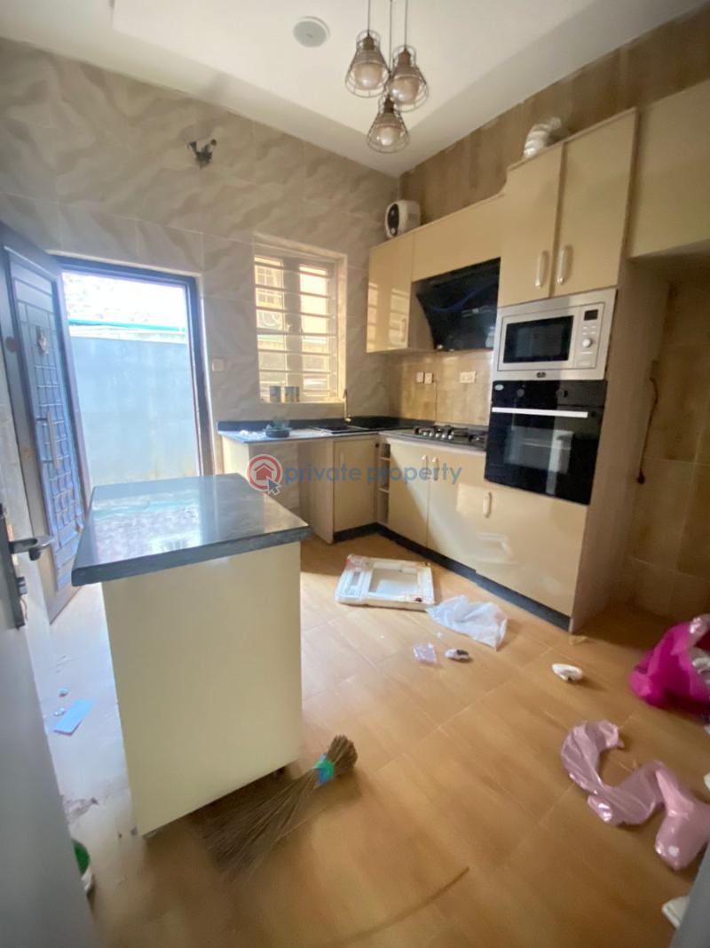 4 bedroom Semi detached Duplex For Sale Chevron Drive Lekki Lagos - 5