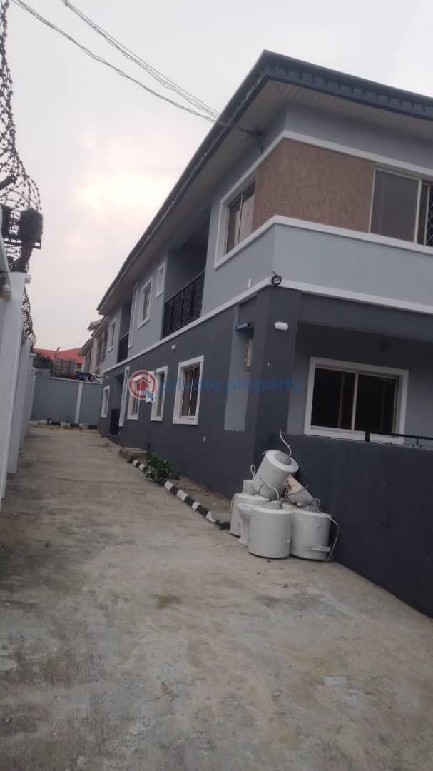 4 bedroom Semi detached Duplex For Sale Treasure Estate Monastery Road Sangotedo Lagos - 5