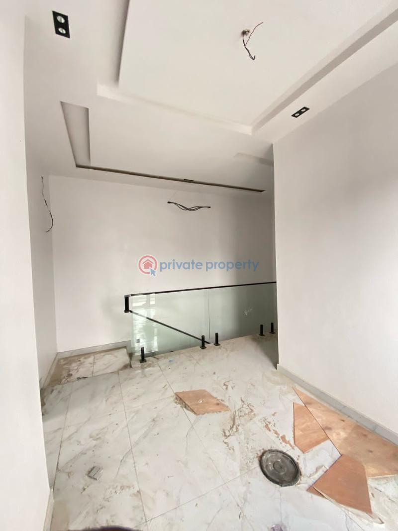4 bedroom Semi detached Duplex For Sale Ajah Lekki Lagos Lekki Phase 1 Lagos - 3