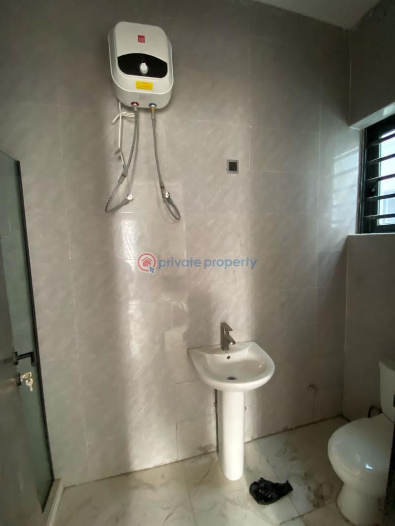 4 bedroom Semi detached Duplex For Sale Ajah Lekki Lagos Lekki Phase 1 Lagos - 10