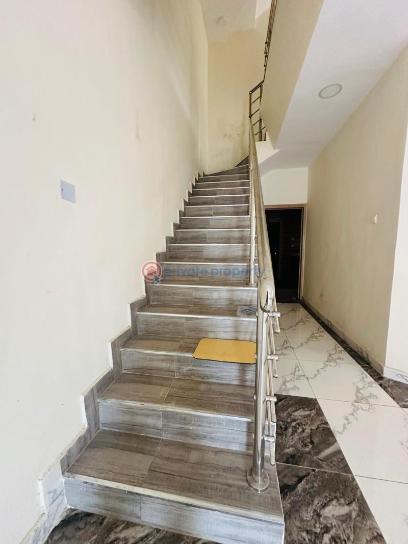 4 bedroom semidetached duplex with 1bq - 8 4 bedroom Semi detached Duplex For Sale Magodo Gra Phrase 1 Magodo GRA Phase 1 Ojodu Lagos - 8