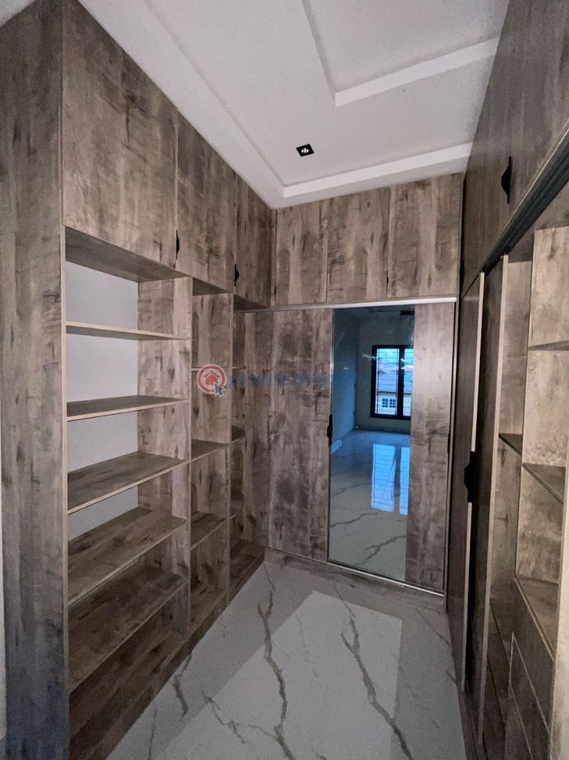 4 bedroom Semi detached Duplex For Sale Magodo Gra Phrase 1 Magodo Kosofe/Ikosi Lagos - 5
