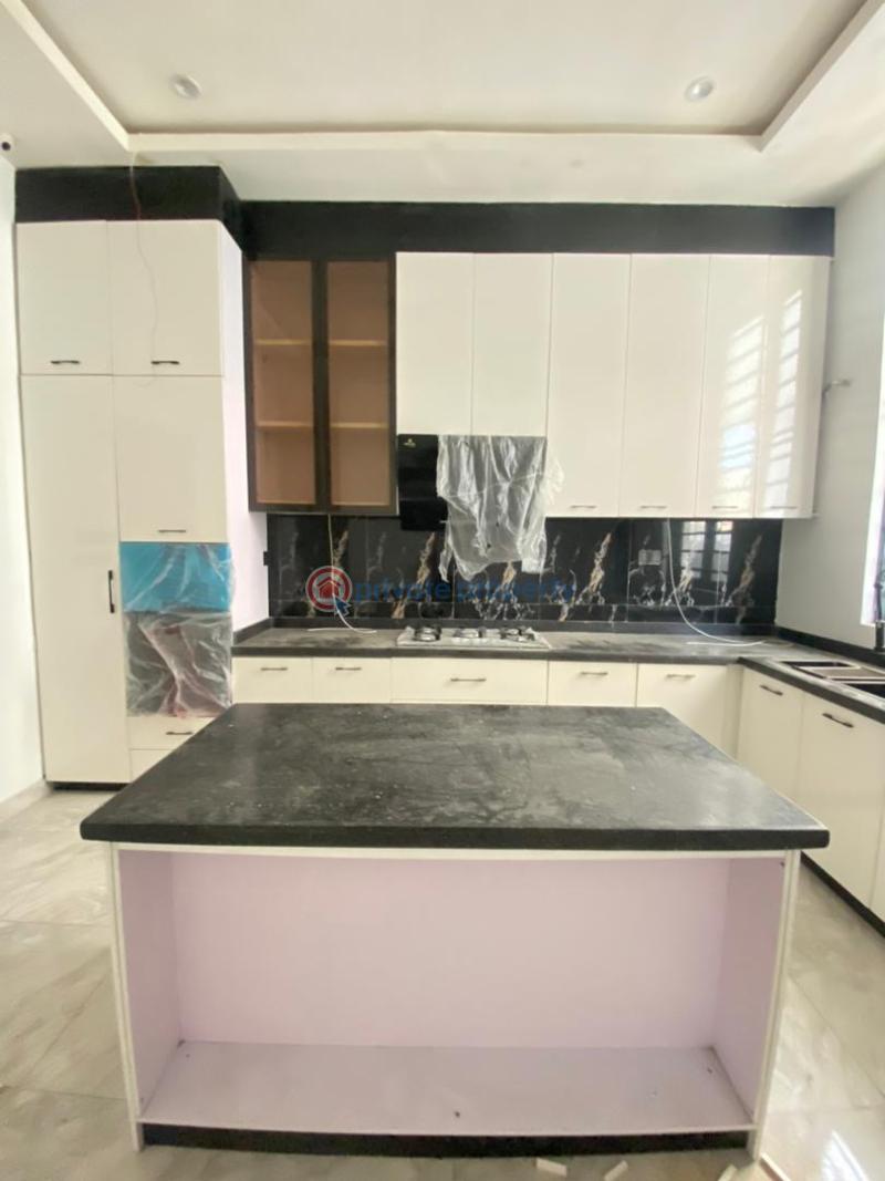 4 bedroom Semi detached Duplex For Sale Chevron Lekki Lagos Chevron Drive Lekki Lagos - 5