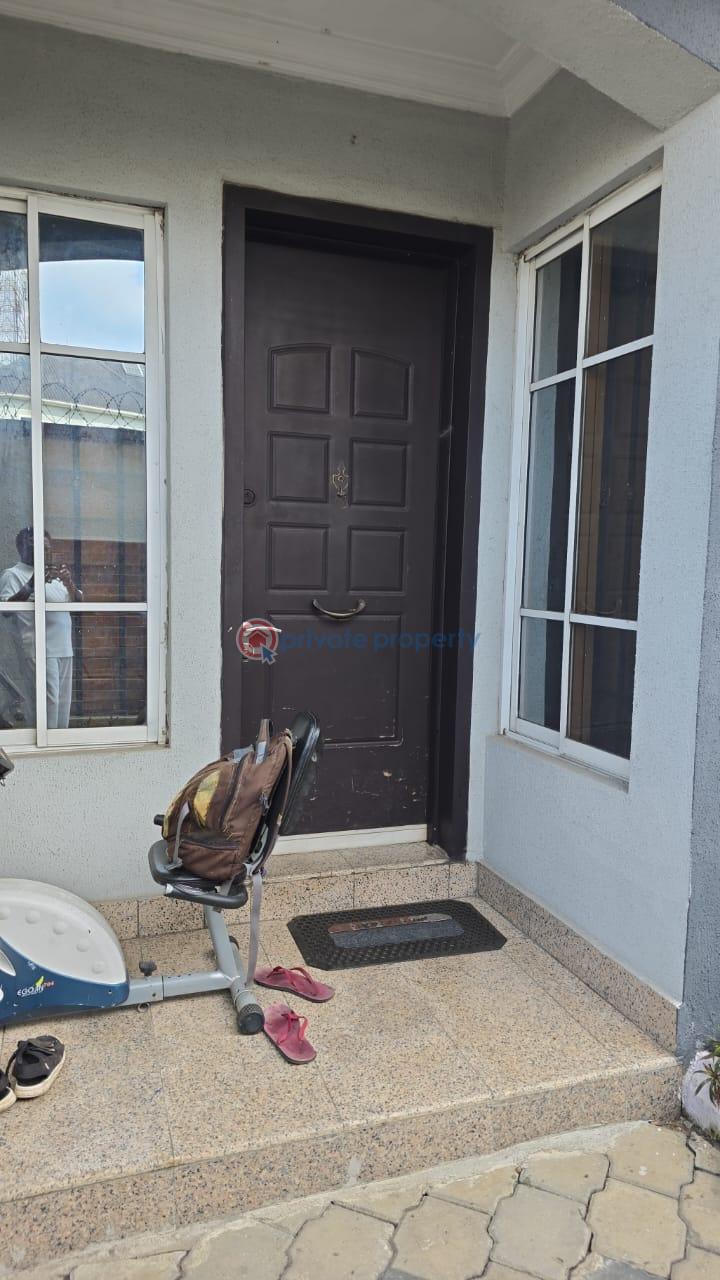 4 bedroom House For Sale Atunrase Estate Gbagada Lagos - 3