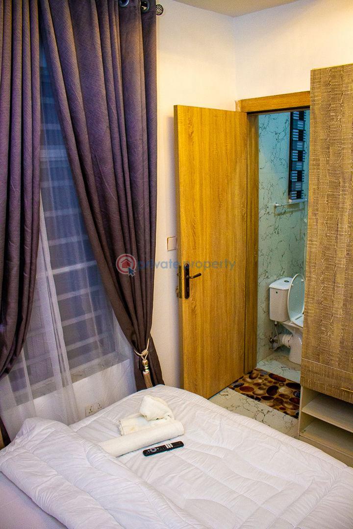 4 bedroom shortlet in lekki - 15 4 bedroom Flat & Apartment Short let Lekki Lagos - 15