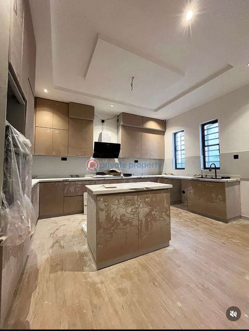 4 bedroom Detached Duplex For Sale Gbagada Phase 1 Lagos - 3