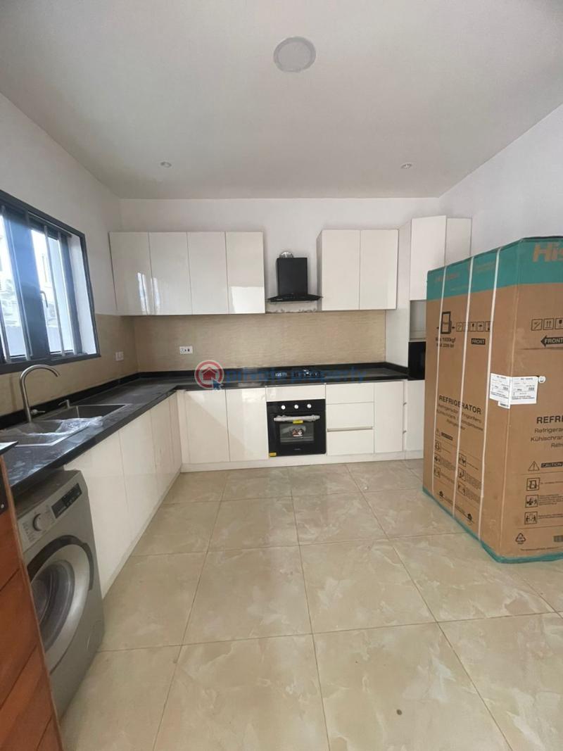 4 bedroom Flat & Apartment For Rent Lekki Phase 1 Lagos - 3