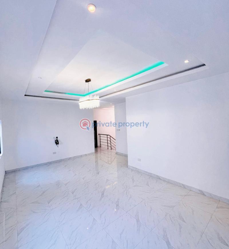 4 bedroom Terrace For Sale Zularich Residences 2 Monastery Road Sangotedo Lagos - 10