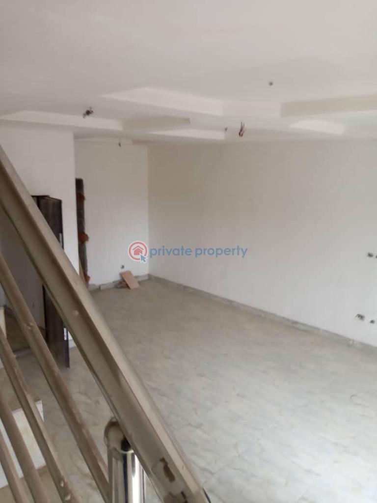 4 bedroom House For Sale Basheer Augusto Off Bode Thomas Surulere Lagos - 12