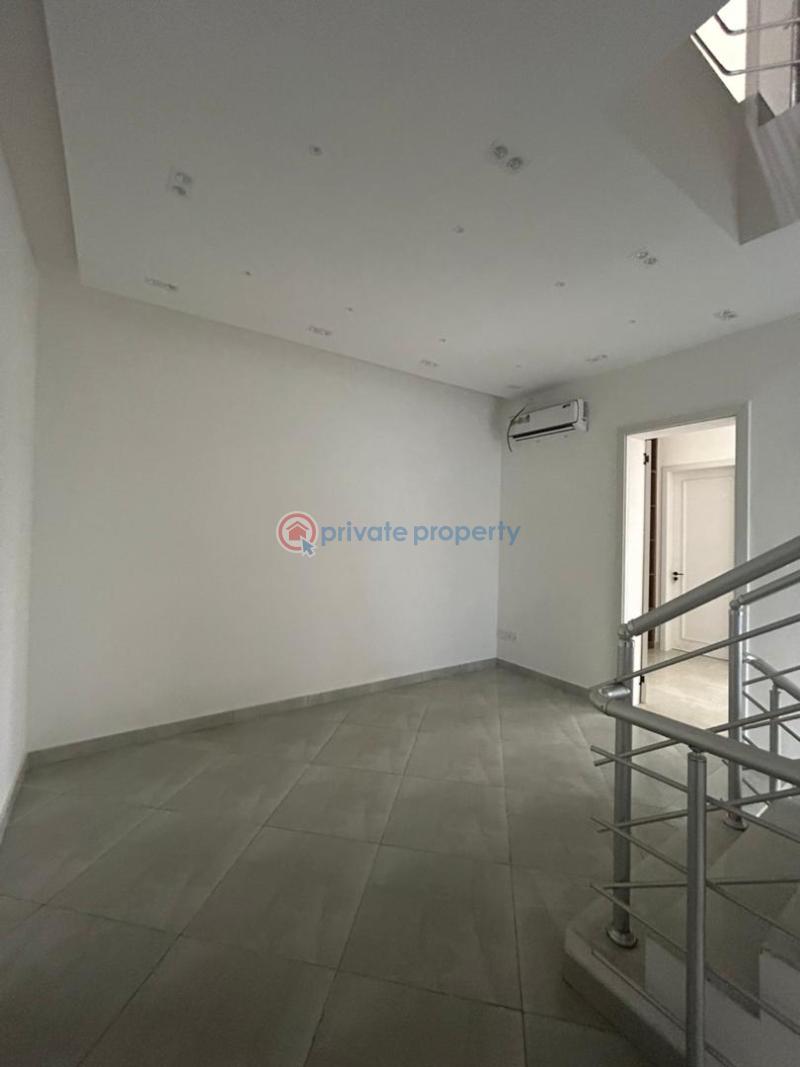 4 bedroom Terrace For Sale Oniru Victoria Island Lagos - 4