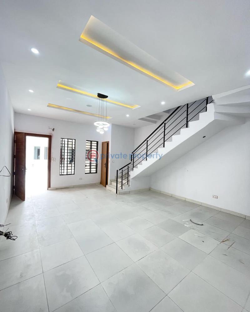 4 bedroom Terrace For Sale Neighbourhood* Abraham Adesanya Estate Mother & Child Healthcare Center Royal Garden, Ajah Ajiwe Police Station Lagos Business School Hi Life Estate Abraham Adesanya Ajah Lagos - 10