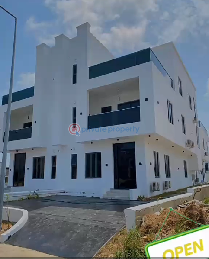 4 bedroom Semi detached Duplex For Sale Crowrie Creek Estate Lekki Lagos - 23