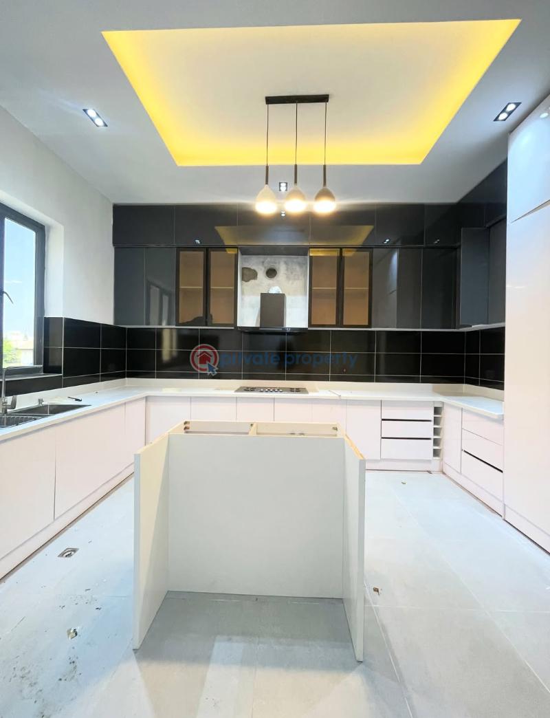 4 bedroom Terraced Duplex For Sale Lekki Phase 1 Lagos - 2