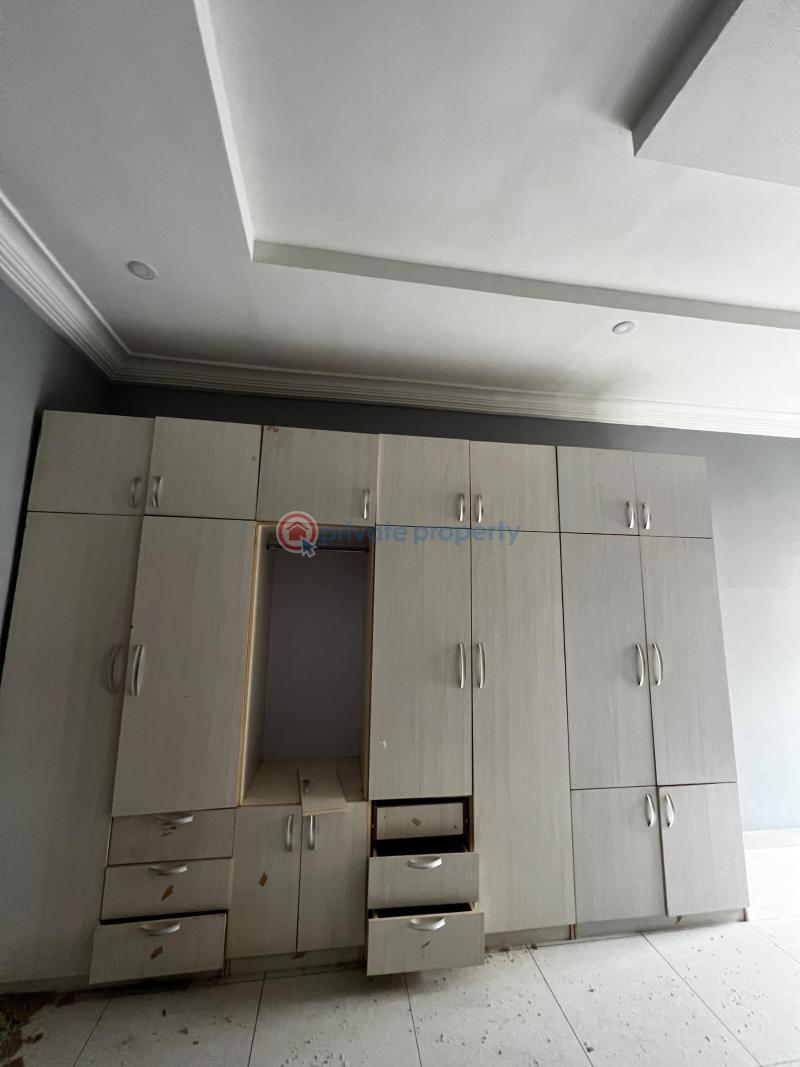 4 bedroom Terraced Duplex For Sale Osapa London Lekki Lagos - 3