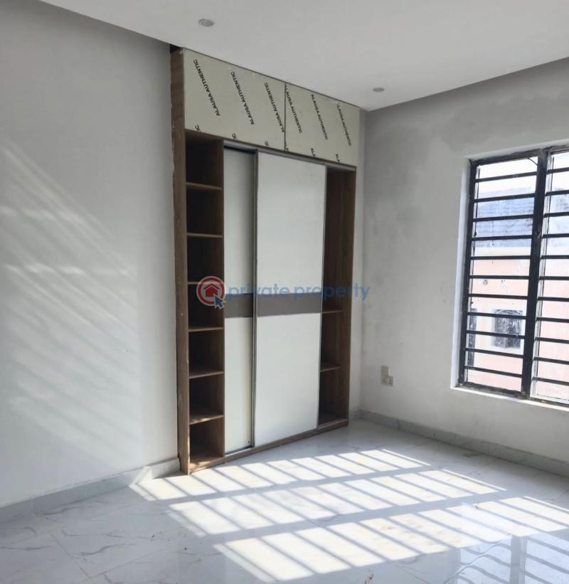 4 bedroom Terraced Duplex For Sale Lekki Phase 1 Lagos - 2